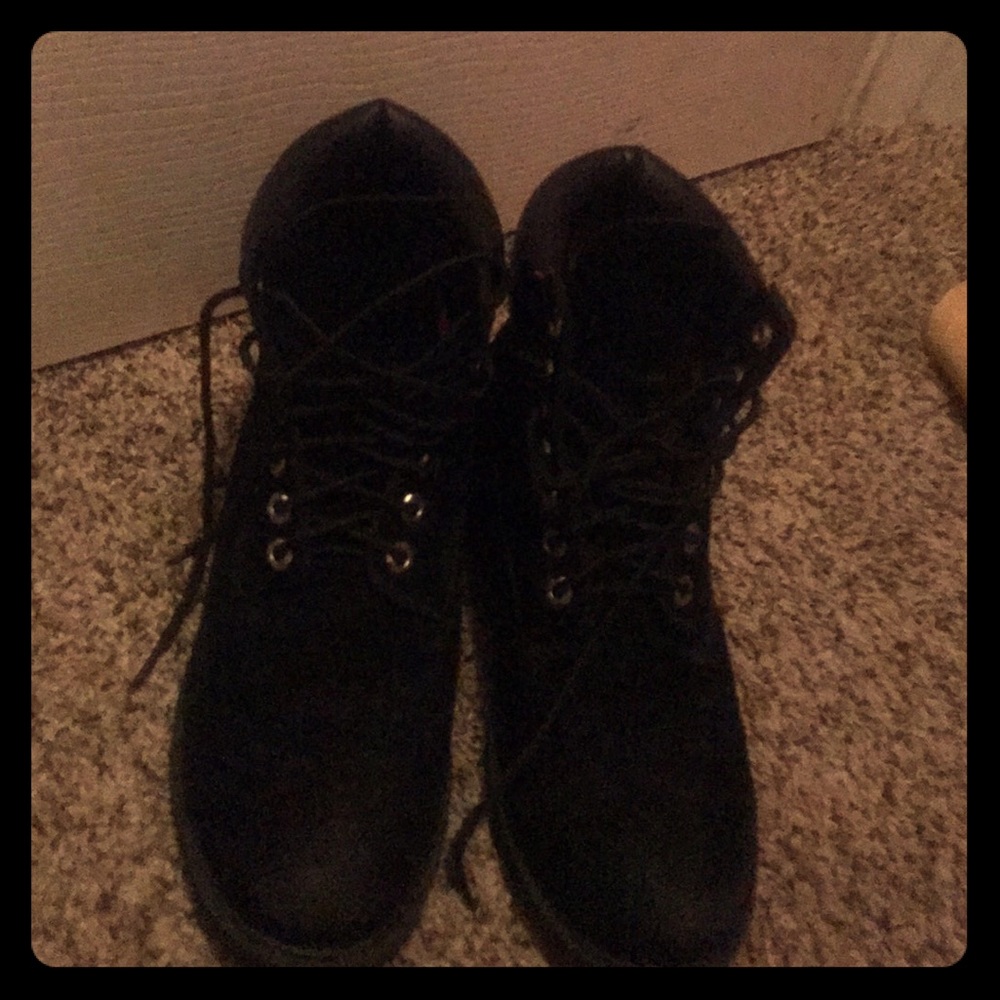 Used Black Waterproof Timberlands